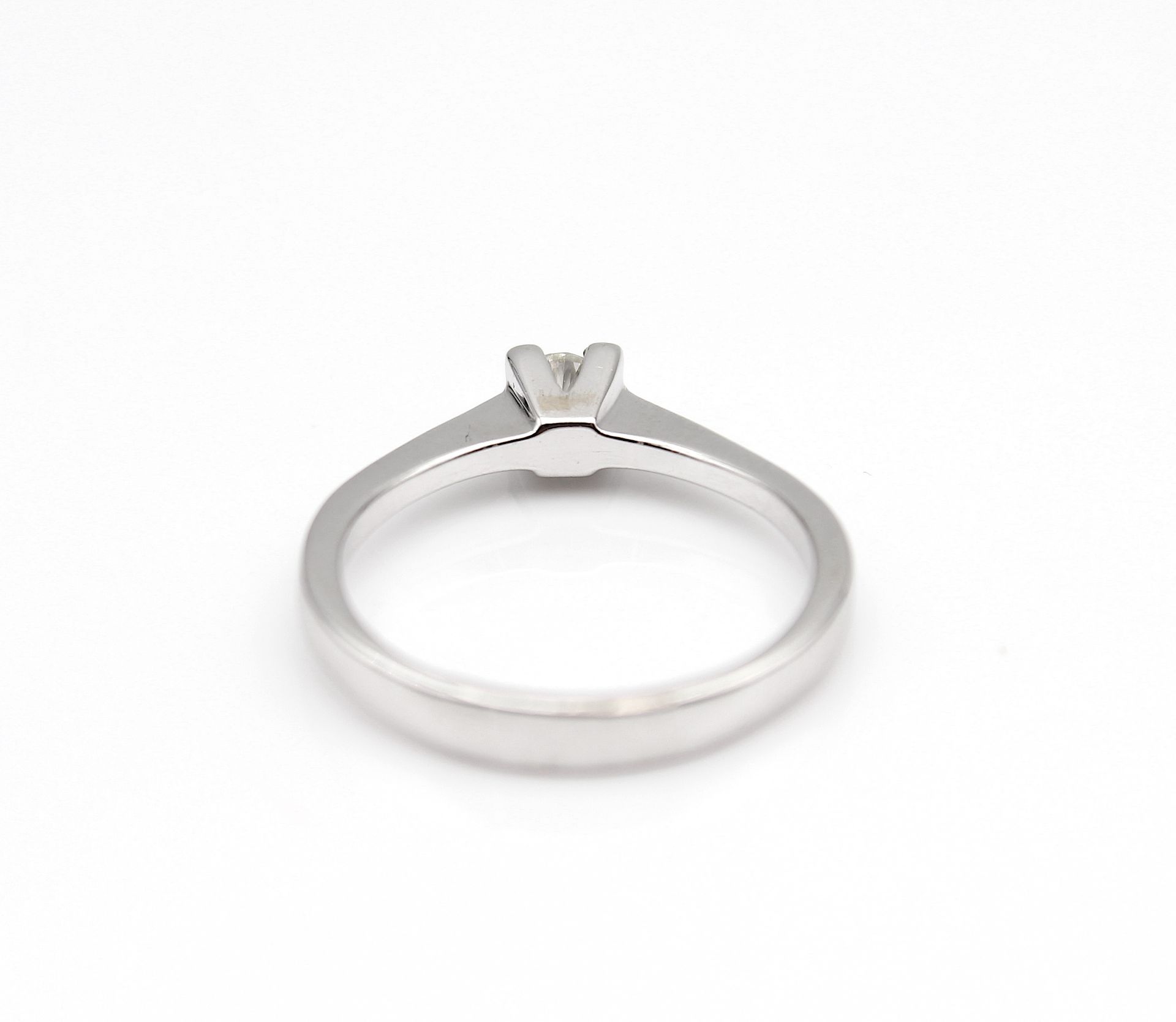 Beautiful solitaire ring with brilliant - Image 4 of 4