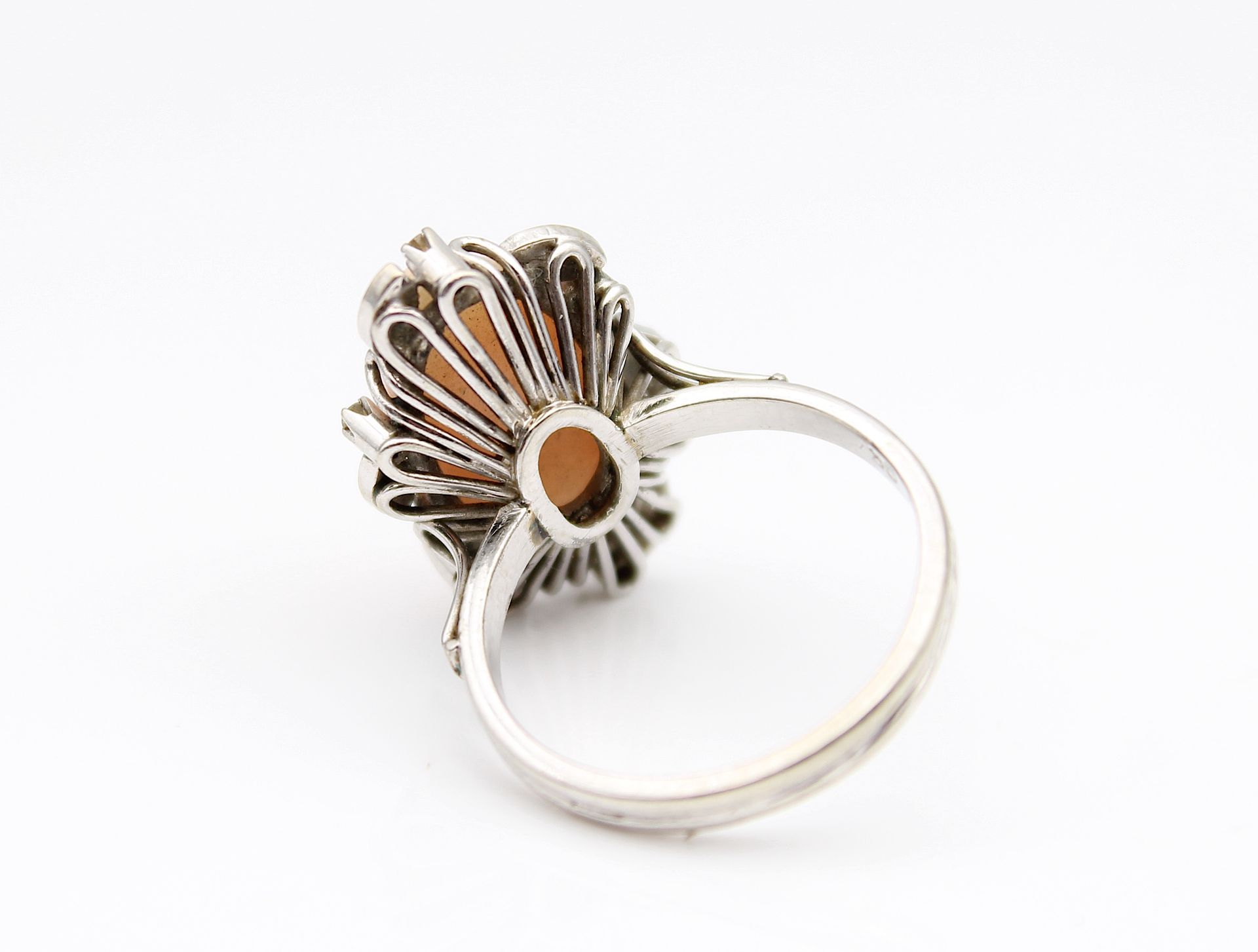 Ausgefallener Vintage Ring mit Koralle und Diamanten - Bild 3 aus 4