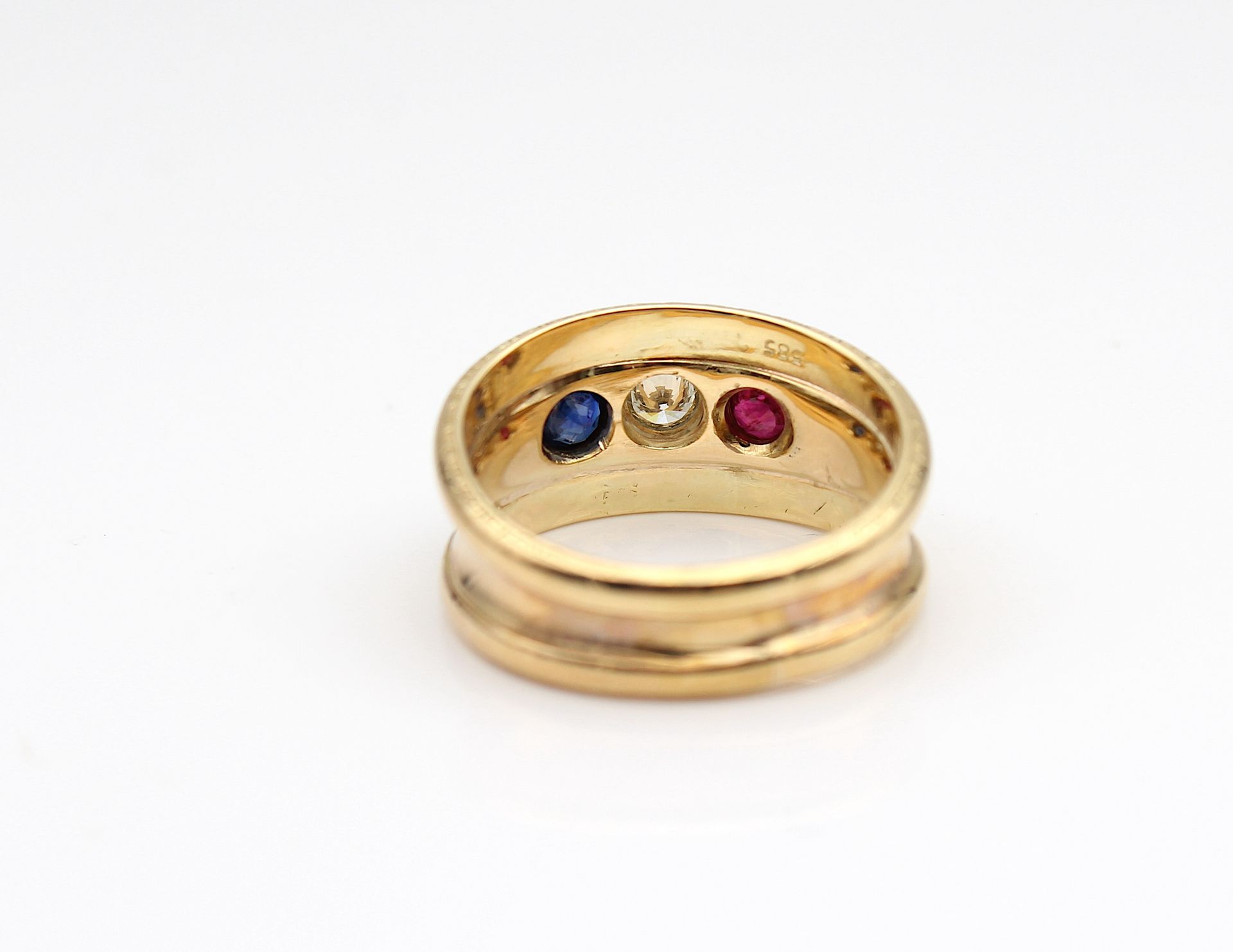 Pretty wide ring with sapphire, ruby and brilliant - Image 4 of 4