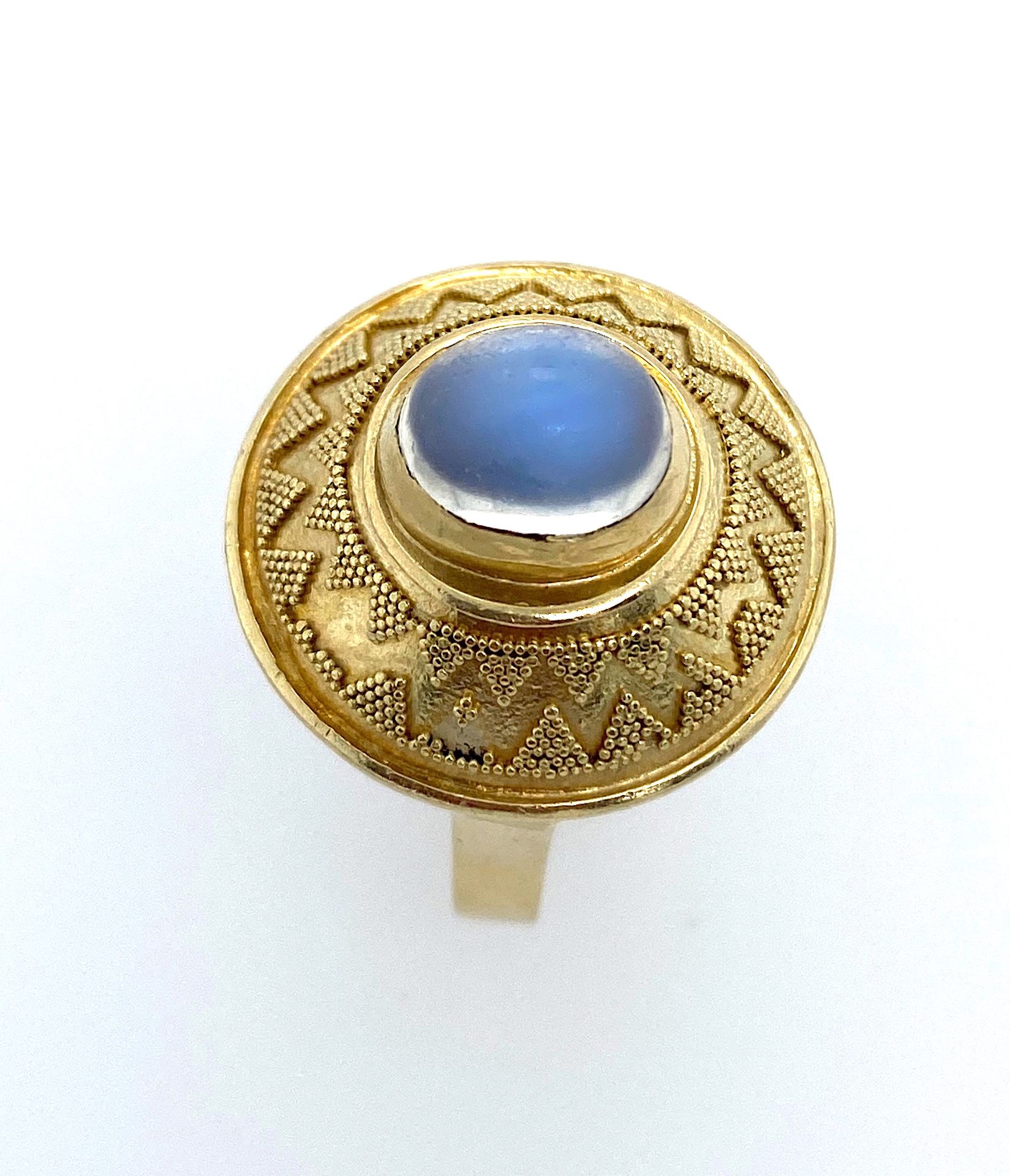 Ring handmade with moonstone 585 gold