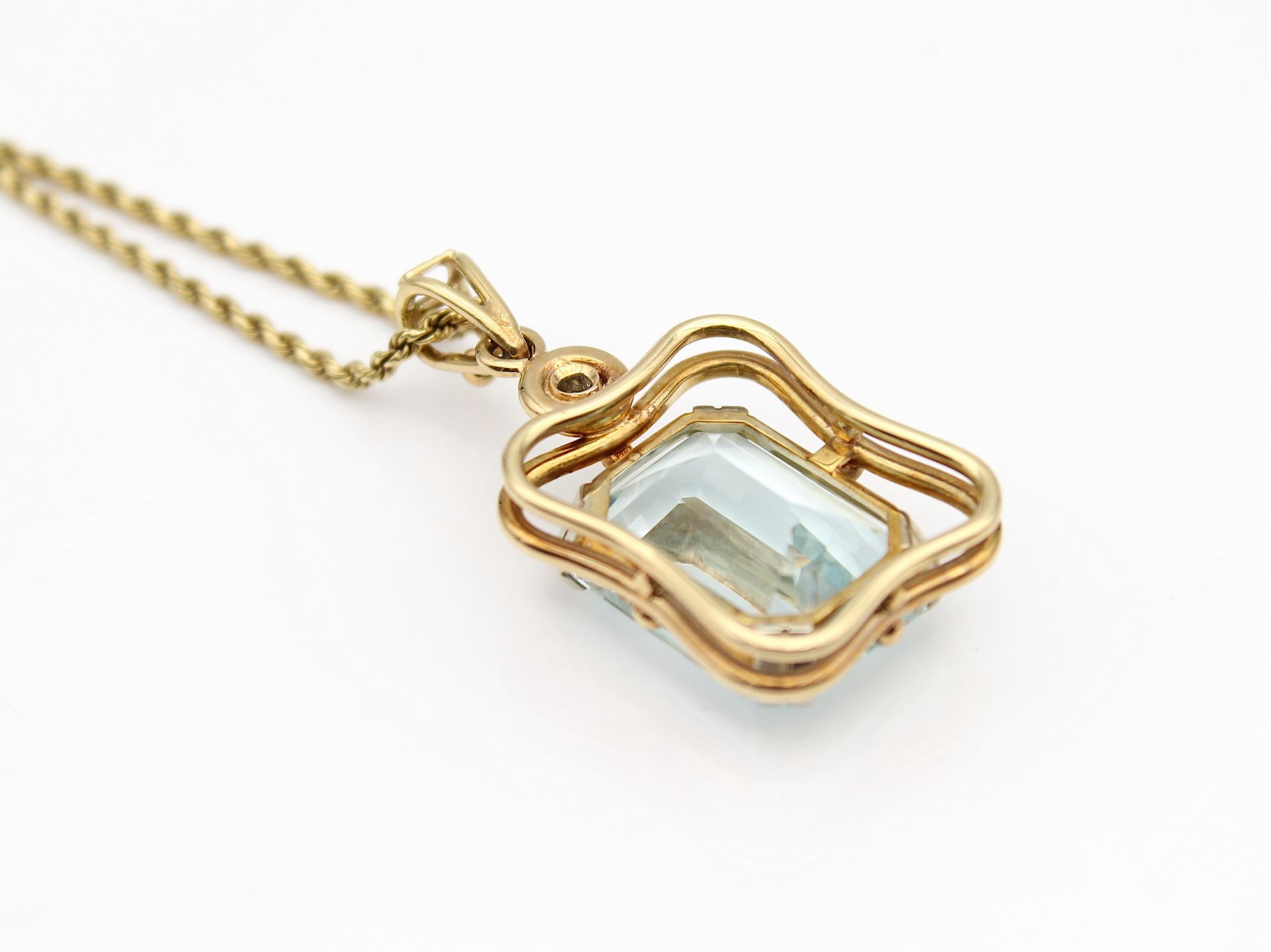 Attractive pendant with a beautiful aquamarine  - Image 3 of 3