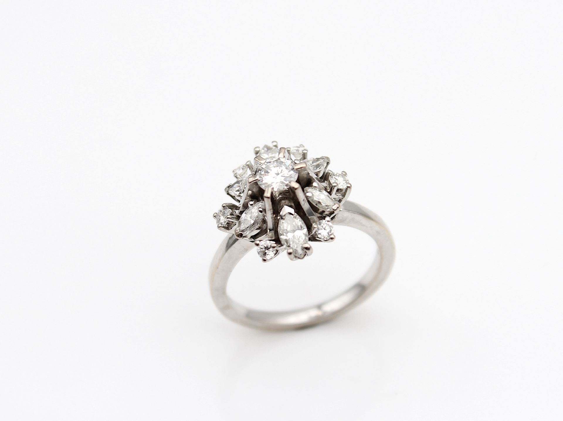 Vintage ring with diamonds and brilliants - Image 2 of 4