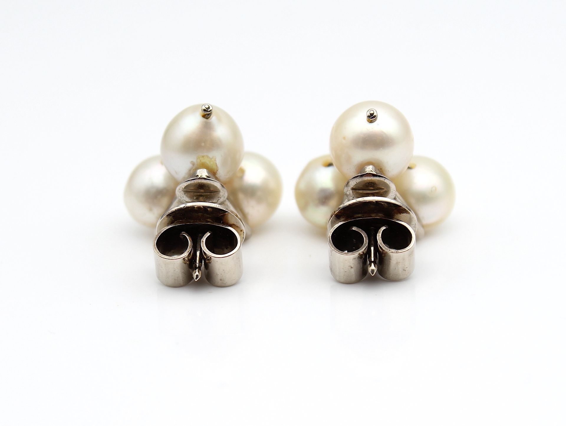 1 pair of eye-catching stud earrings with cultured pearl - Image 3 of 4