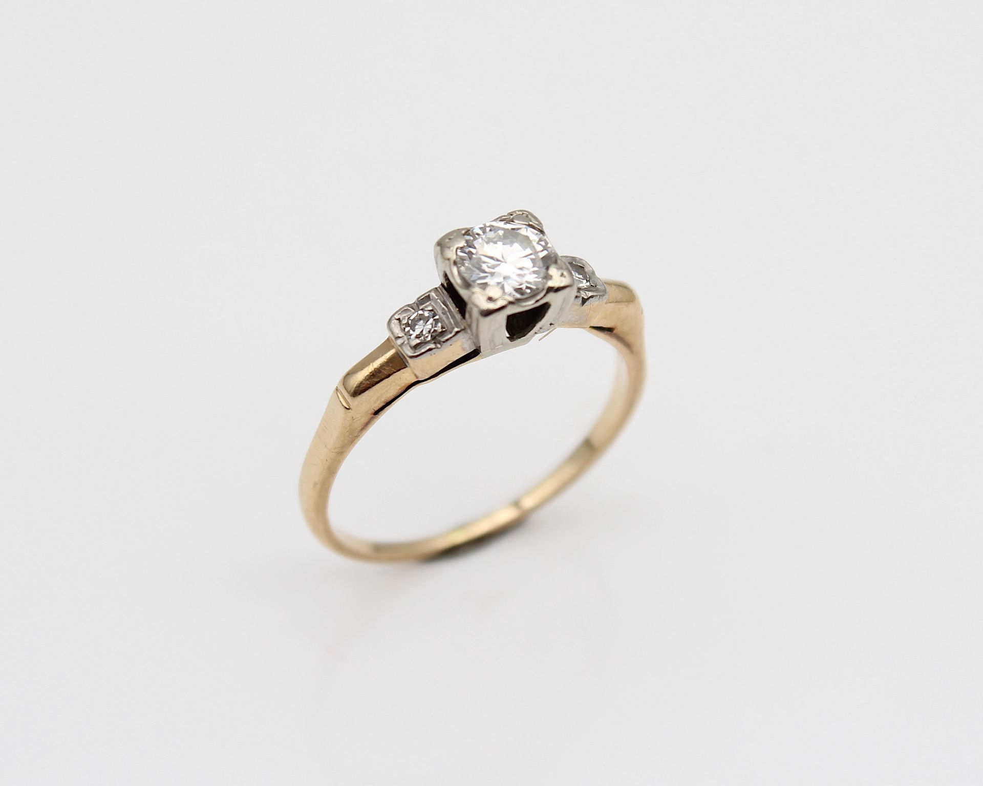 Vintage ring with diamonds