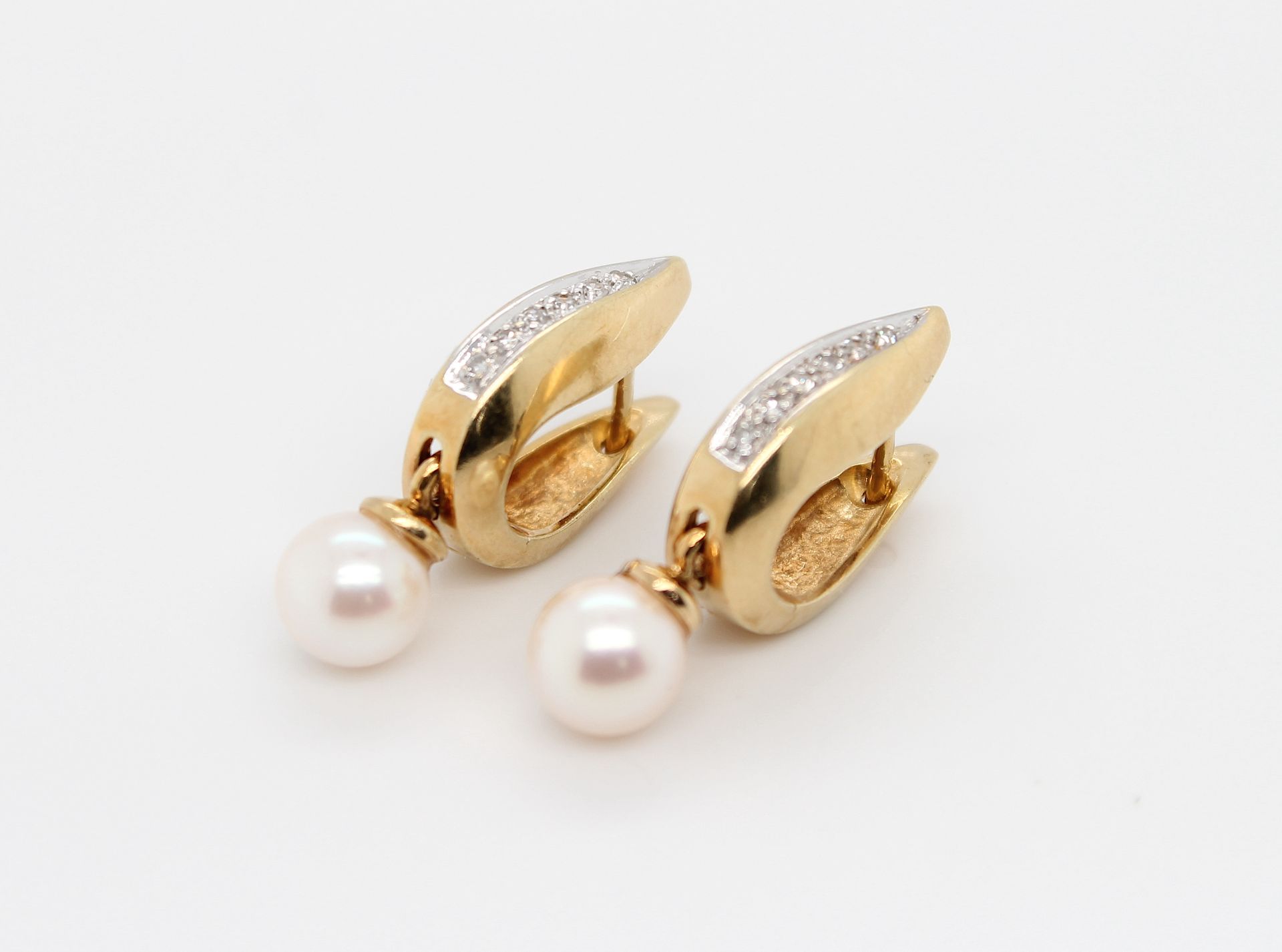 1 pair of earrings with cultured pearls and diamonds - Image 2 of 4