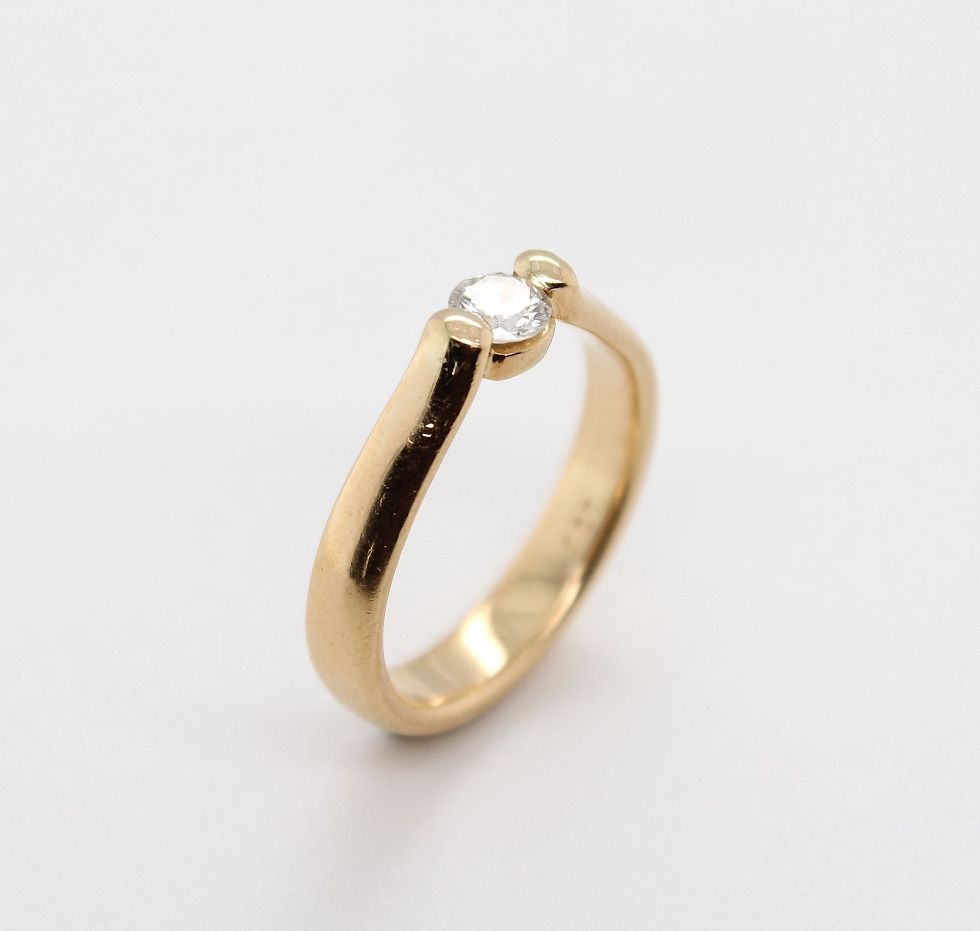 Ring mit einem Brillant ca. 0,27 ct - Bild 2 aus 3