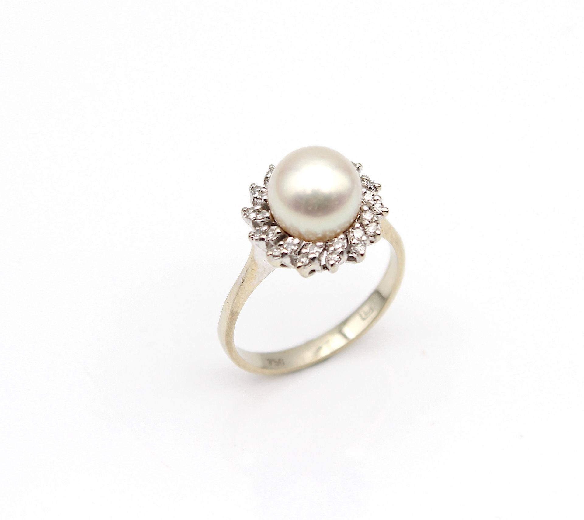 Vintage ring with cultured pearl and diamonds - Image 3 of 4