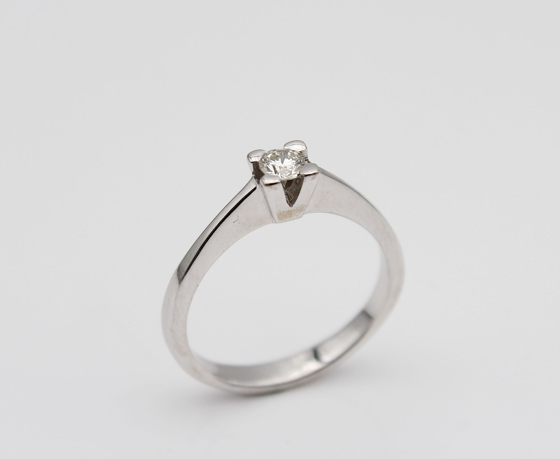 Beautiful solitaire ring with brilliant - Image 3 of 4