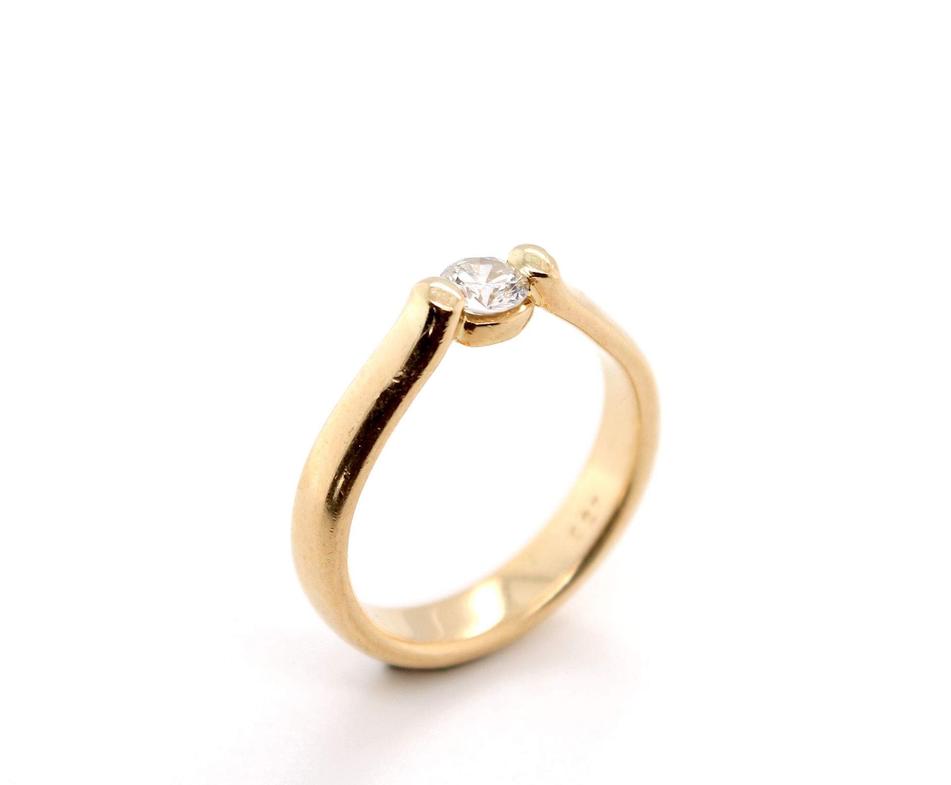 Ring mit einem Brillant ca. 0,27 ct