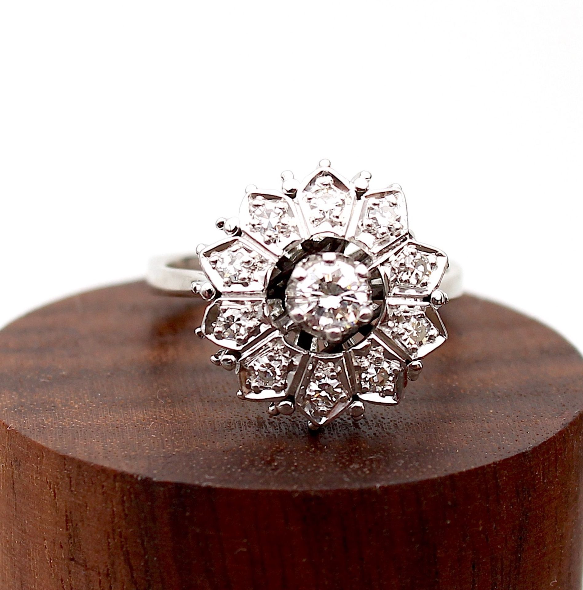 Vintage Ring mit Diamanten, ges. ca. 0,50 ct - Bild 3 aus 4