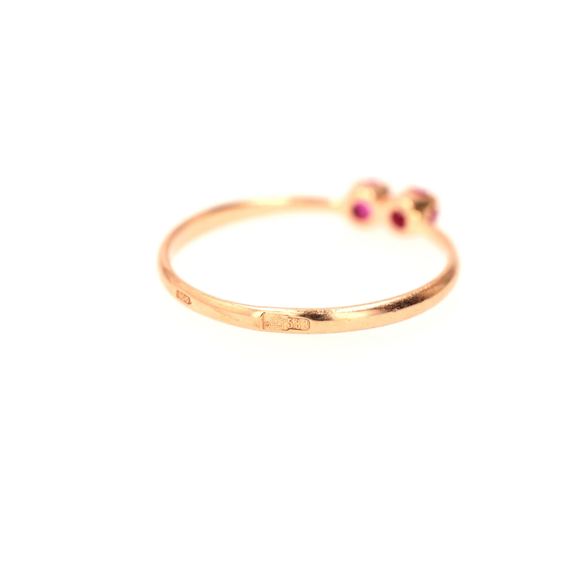 Zarter Ring mit pinken Saphiren - Bild 4 aus 5