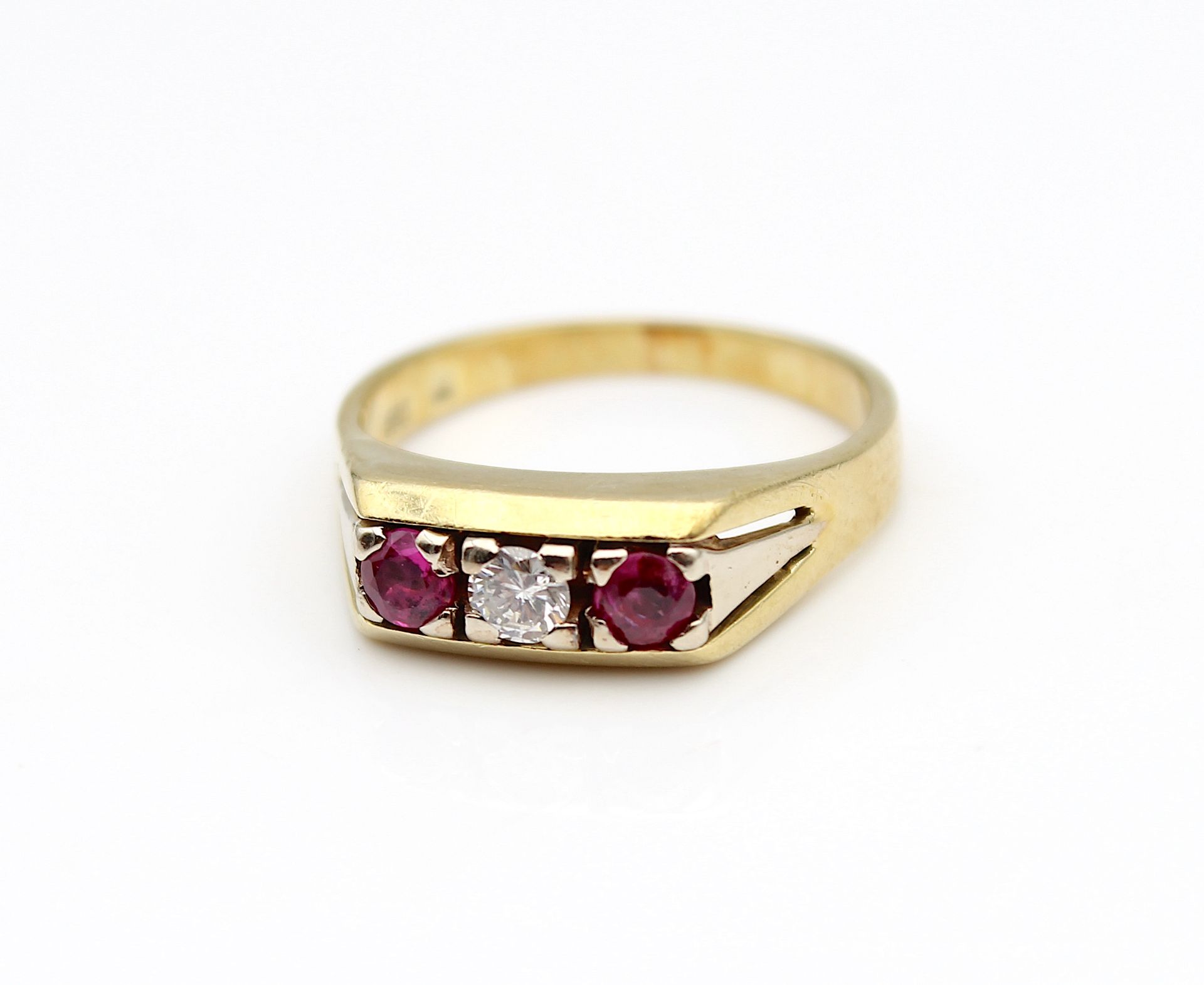 Schicker Ring mit pinken Saphiren und Brillant - Bild 3 aus 4