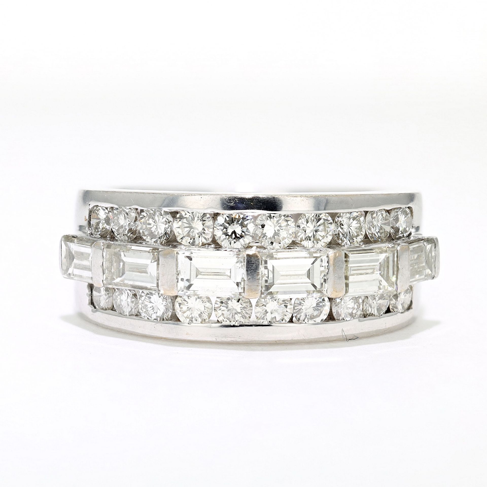 Extravaganter Ring mit ges. ca. 2,2 ct Brillanten/Diamanten - Bild 4 aus 6