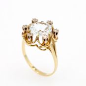 Eleganter Vintage Ring mit einem Aquamarin und Diamanten