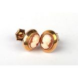 A pair of 9ct gold cameo shell stud earrings, 2g.