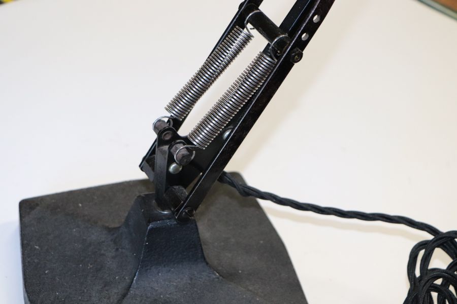 A Herbert Terry black 1209 model Anglepoise factory lamp with original switched Crabtree bulb - Image 3 of 8