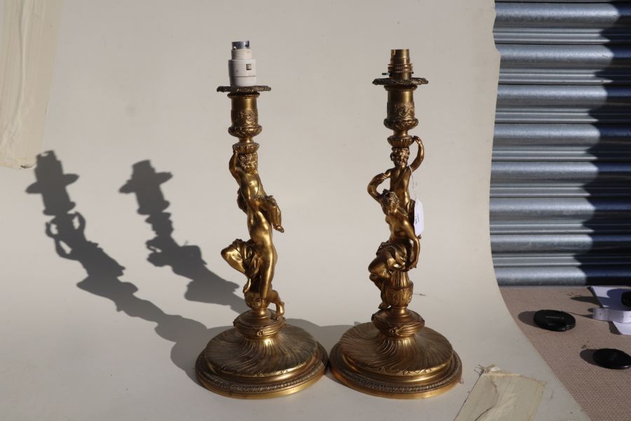 A pair of gilt bronze figural table lamps, the columns in the form of neo-classical figures, each - Image 4 of 7