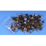 A quantity of military Staybrite buttons and other buttons.