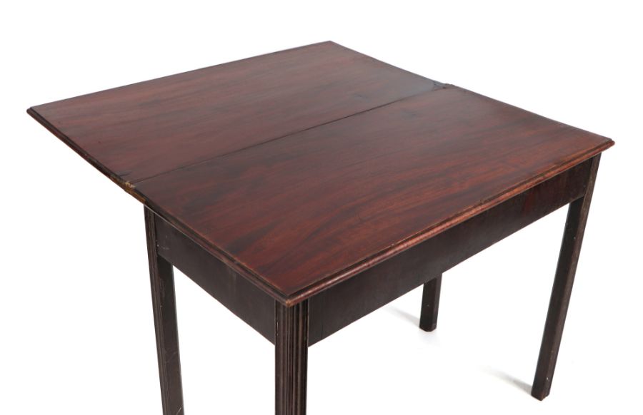 A Georgian mahogany tea table on square reeded chamfered legs, 91cms wide. - Image 3 of 3