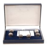 A set of six modern silver shell shaped menu holder or place card holders, cased, 24g.