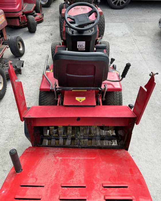 A Westwood T1600 ride-on petrol lawn mower, together with grass collection box. - Image 6 of 10