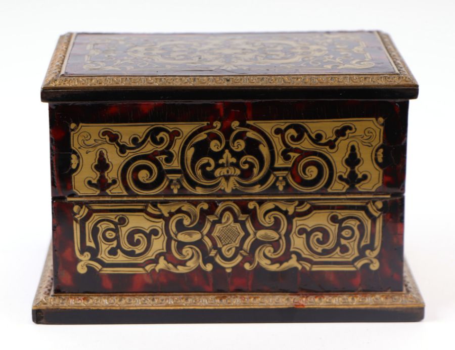 A 19th century French Boulle work scent bottle box containing eight green glass scent bottles with - Image 5 of 23