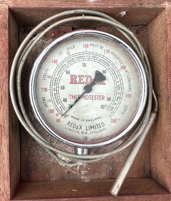 A REDeX test kit comprising compression gauge, thermo tester, engine testometre, diesel - Image 4 of 6