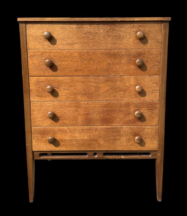 A mid 20th century teak chest in the manner of Heal's with an arrangement of five long drawers, on - Image 2 of 7