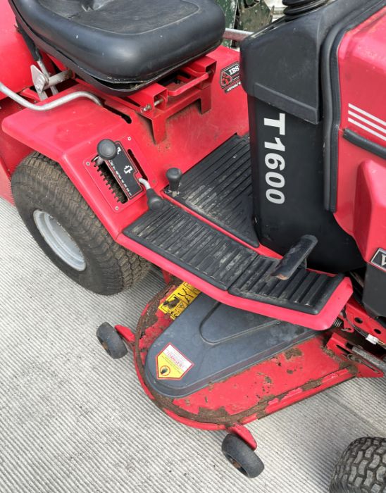 A Westwood T1600 ride-on petrol lawn mower, together with grass collection box. - Image 5 of 10