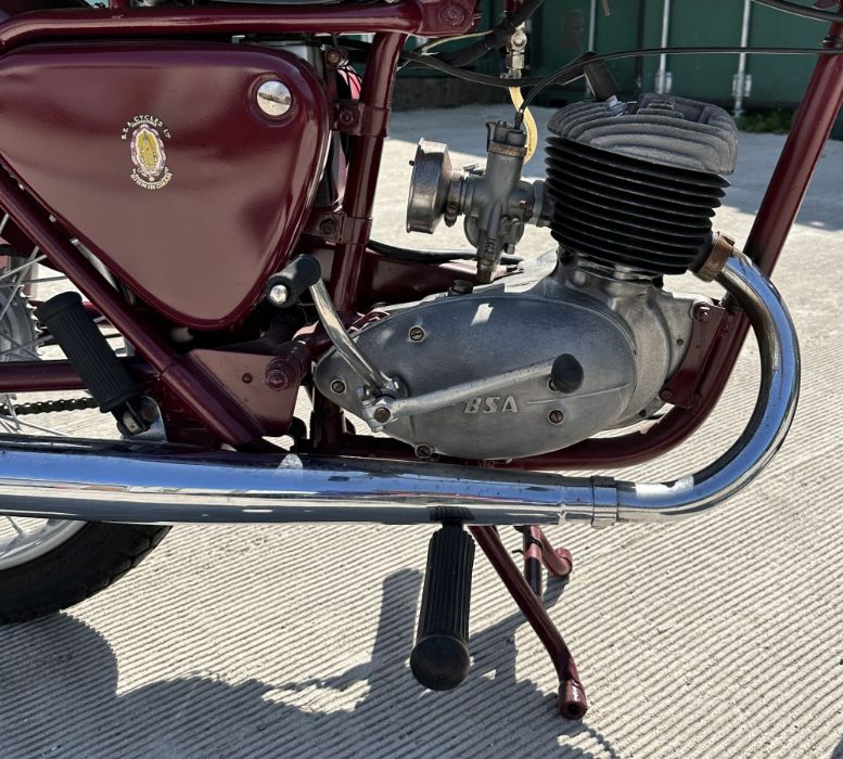 A 1958 BSA Bantam D5 175cc registration no. 815 BHW, frame no. FD52958, engine no. ED5B2387, maroon. - Image 6 of 18