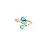 A 14ct gold turquoise set ring, approximately uk size Q, 1.6g.