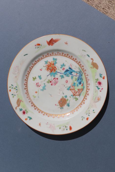 A pair of 18th / 19th century Chinese famille rose plates decorated with birds and flowers, 23. - Image 13 of 19