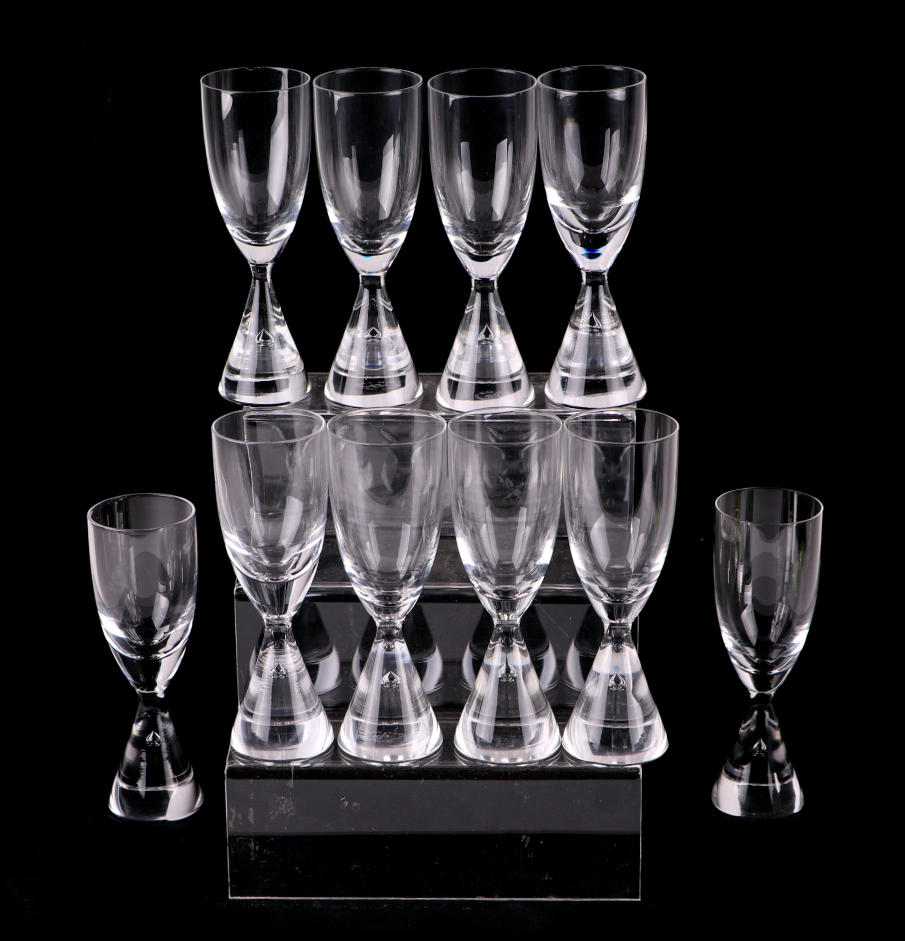 A set of French Au Plomb crystal glasses, together with a set of hock glass and a decanter - Image 3 of 5