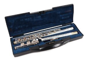 A Cramon & Co. Paris Buffet flute, cased.