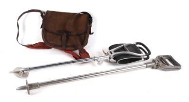 A leather cartridge belt; together with a canvas shooting bag; and two shooting sticks (4).