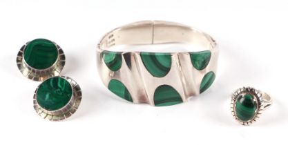 A vintage suite of Mexican silver and malachite jewellery comprising Taxco hinged bangle, matching