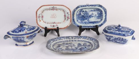 A group of 18th century blue & white porcelain to include two sauce tureens, one with a family