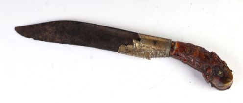 A Sri Lankan (Ceylon) Piha Kaetta dagger, possibly 17th century (a/f), 31cms long.