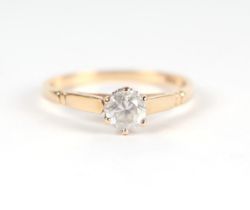 A 14ct gold cubic zirconia solitaire ring, approx UK size 'O', 2.1g.