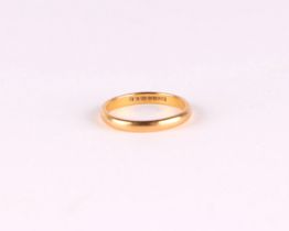 A 22ct gold wedding band, approx UK size N, 3.1g