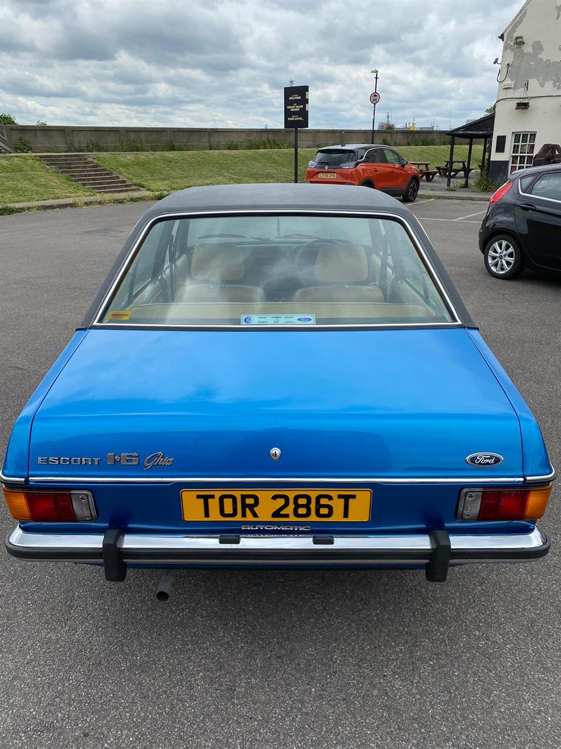 1978 Ford Escort Mk2 1.6 Ghia Auto - 9,515 miles - Image 5 of 10