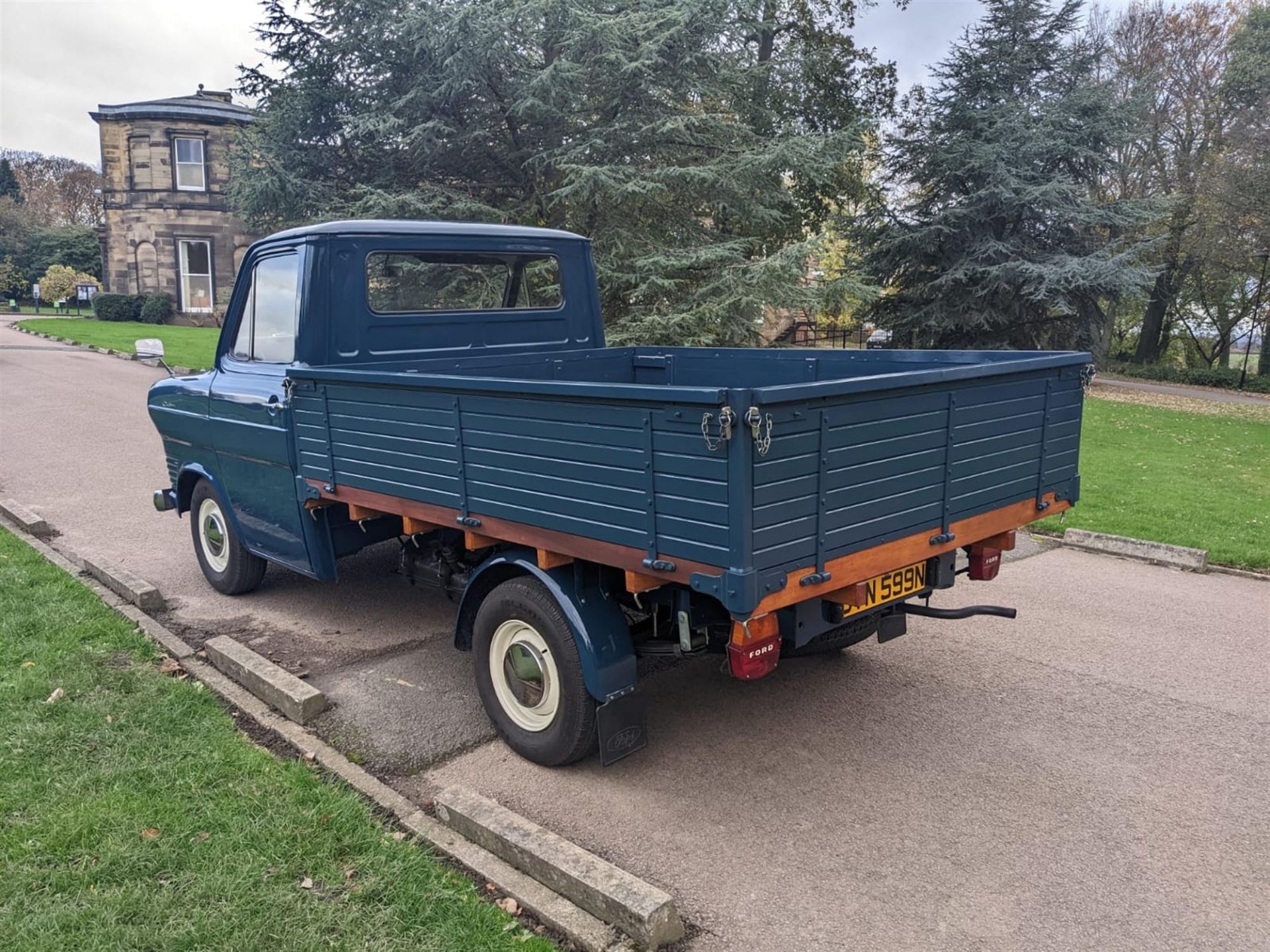 1975 Ford Transit Custom Mk1 Pick Up - Image 4 of 10