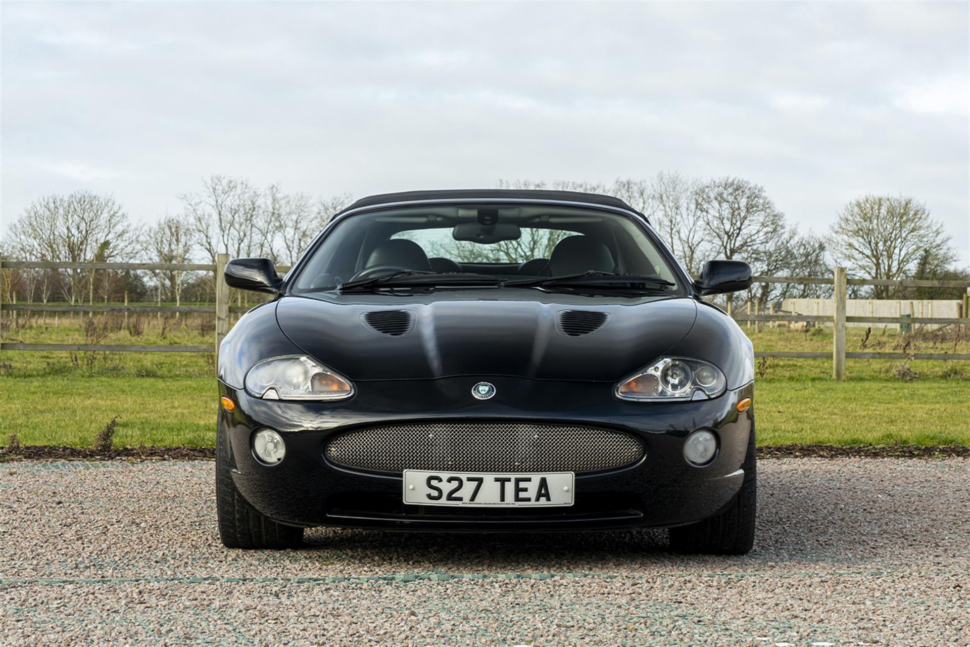 2004 Jaguar XKR Convertible Carbon Edition - Image 6 of 10