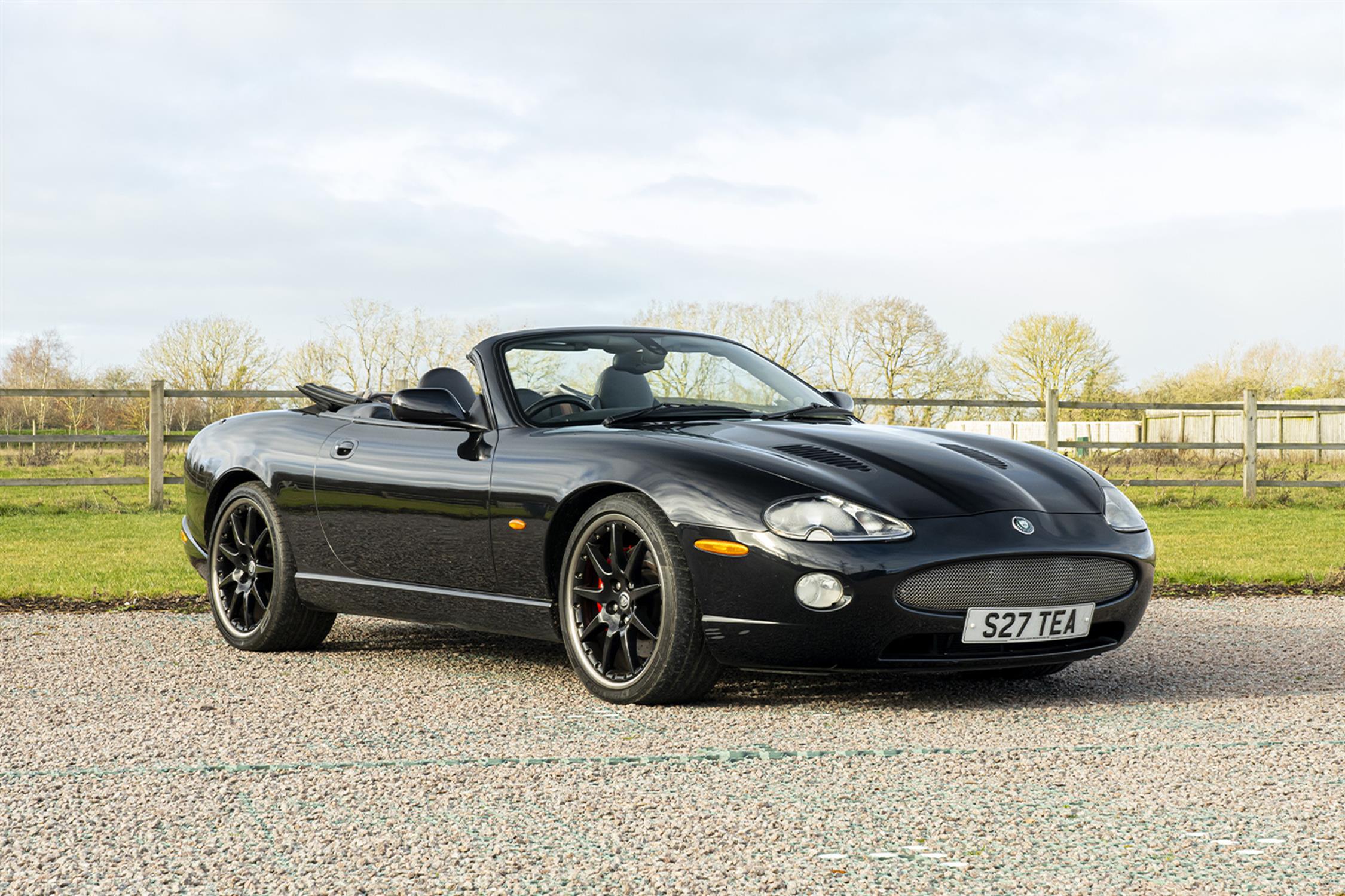 2004 Jaguar XKR Convertible Carbon Edition