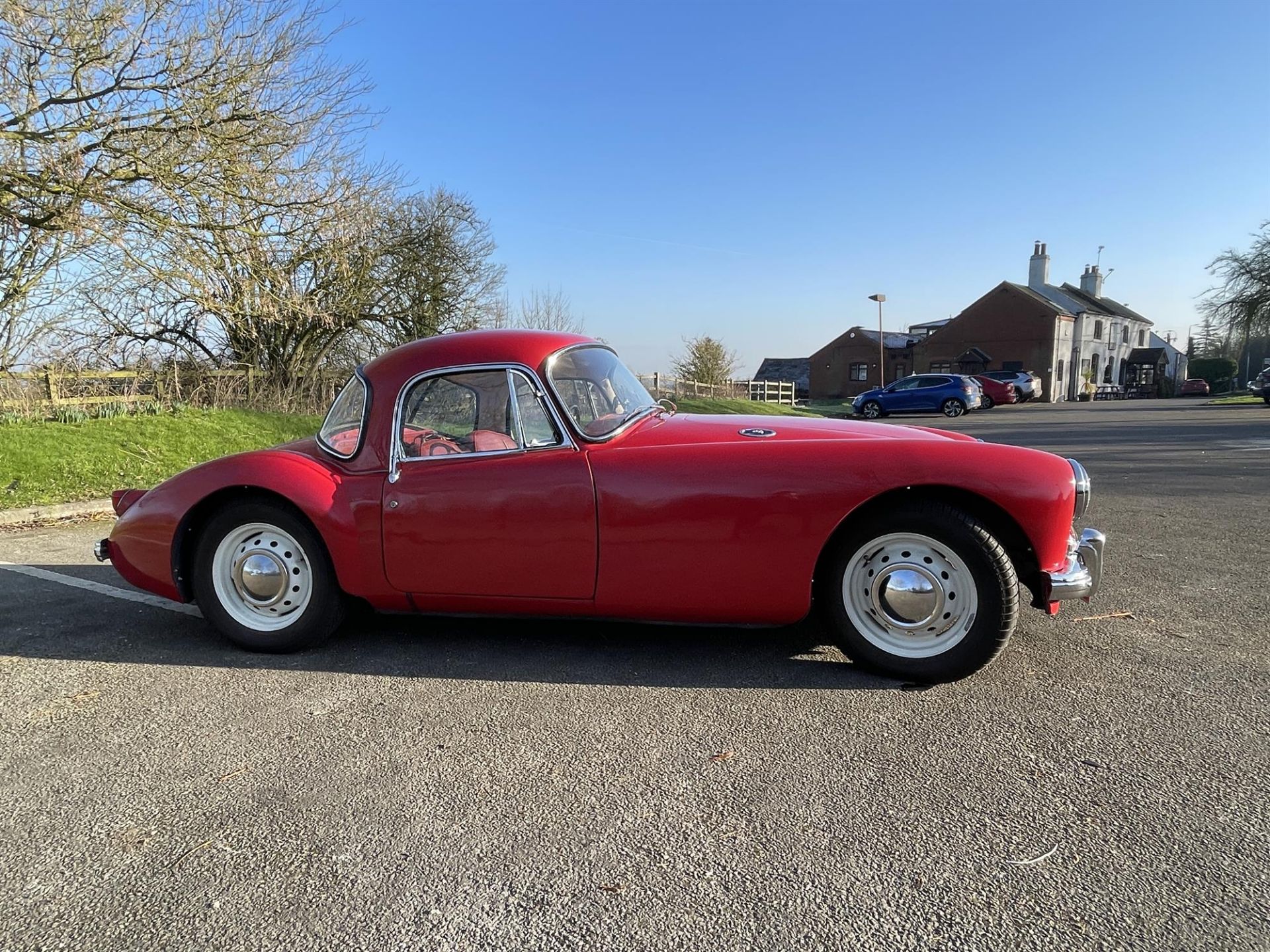 1958 MG A 1500 Coupé - Image 4 of 10