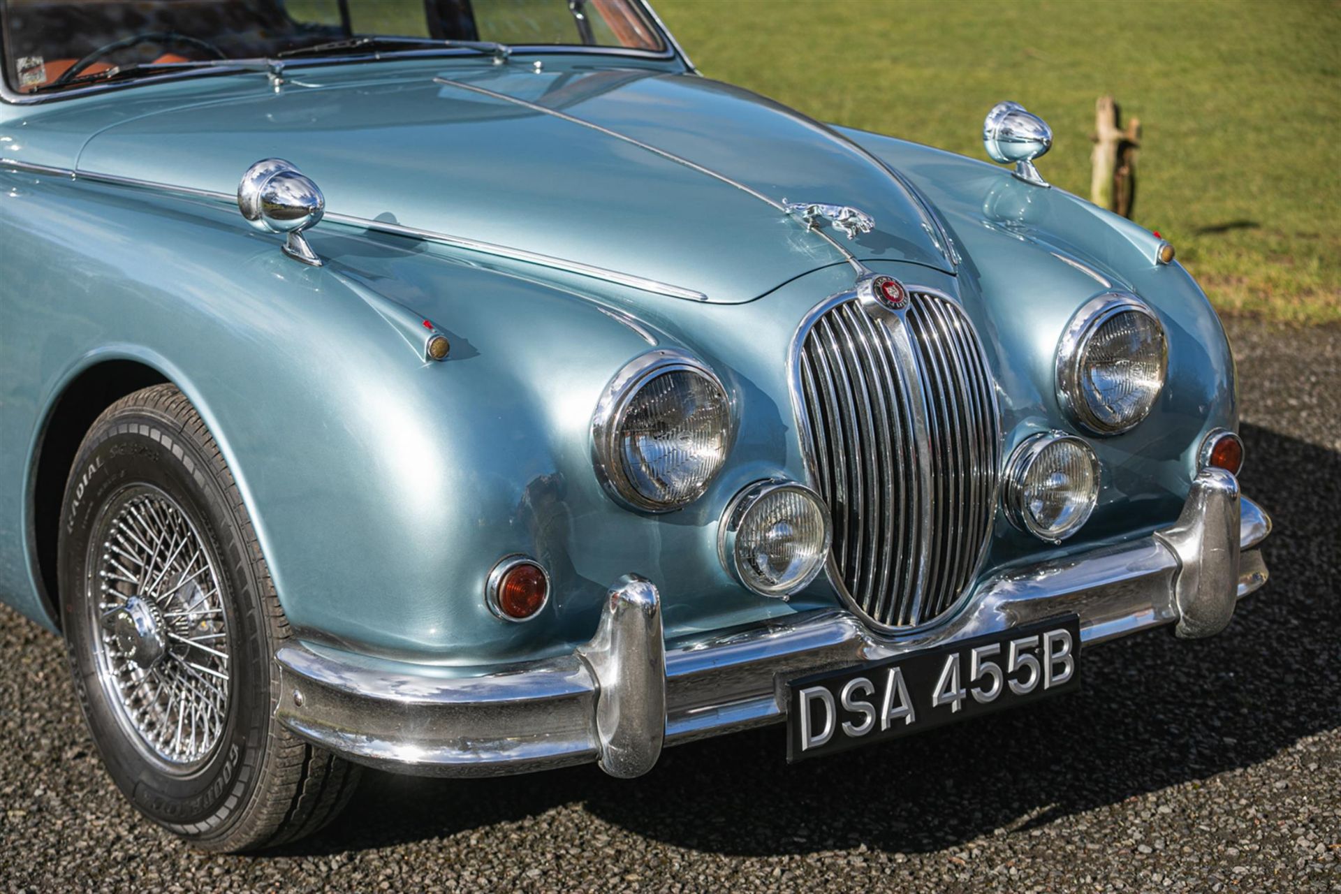 1964 Jaguar Mk2 2.4-Litre Saloon - Manual Overdrive - Image 8 of 10