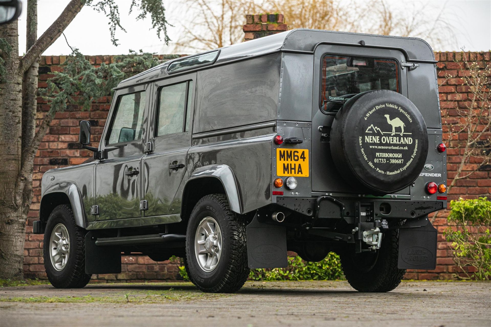 2014 Land Rover Defender 2.2 110 XS TD D/C - 935 Miles - Image 4 of 10