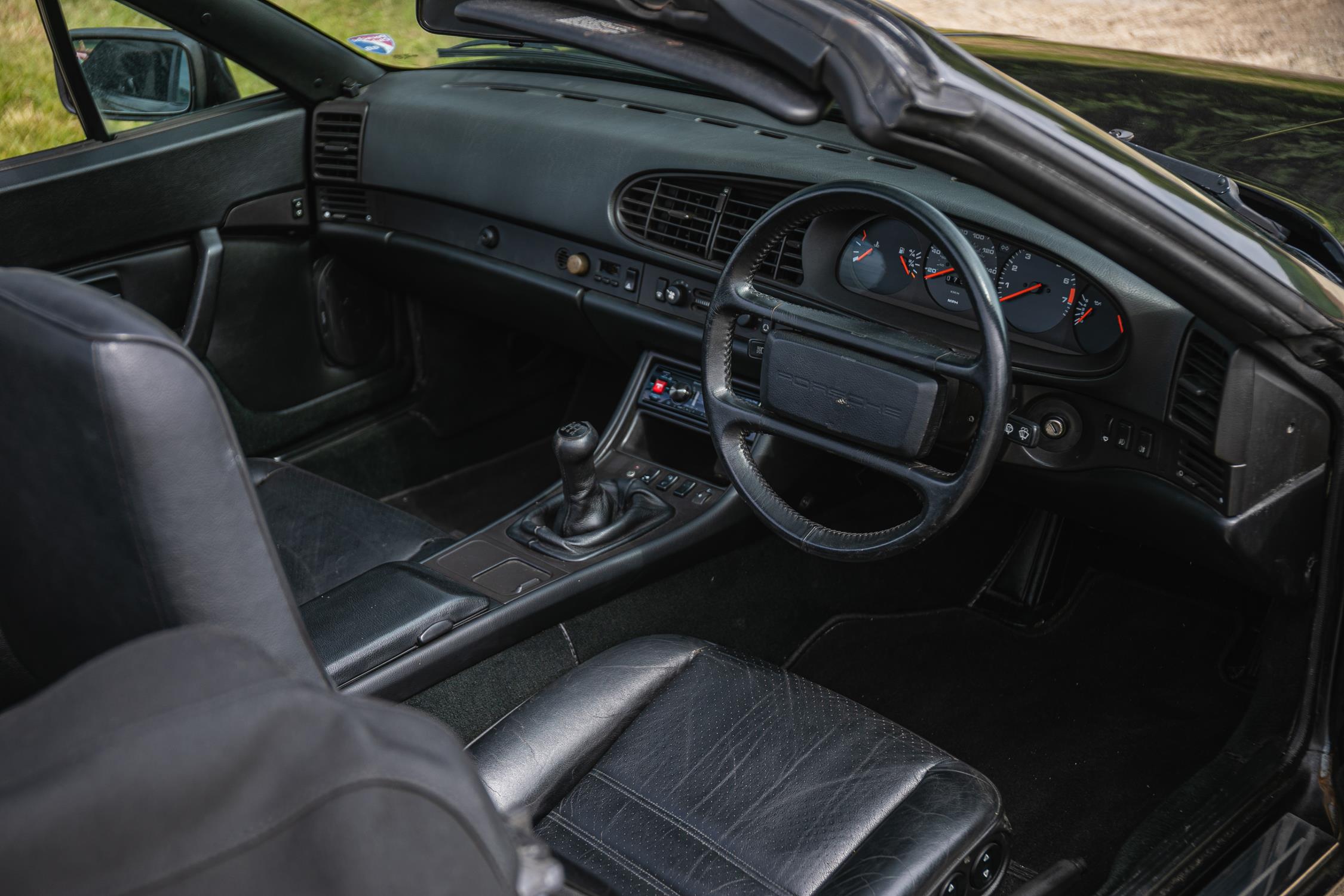 1990 Porsche 944 S2 Cabriolet - Image 2 of 10