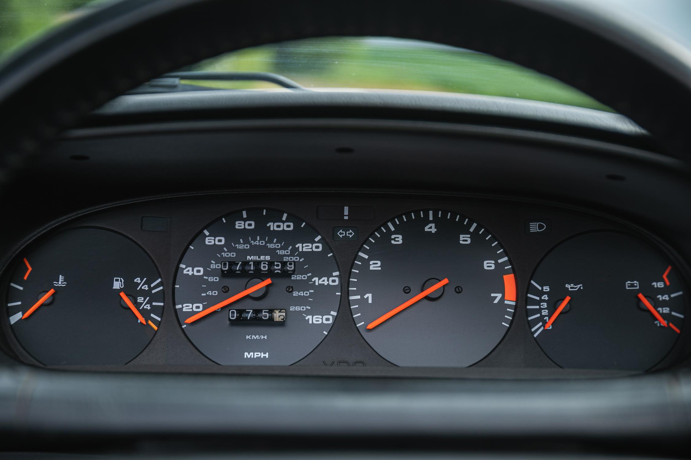 1990 Porsche 944 S2 Cabriolet - Image 9 of 10