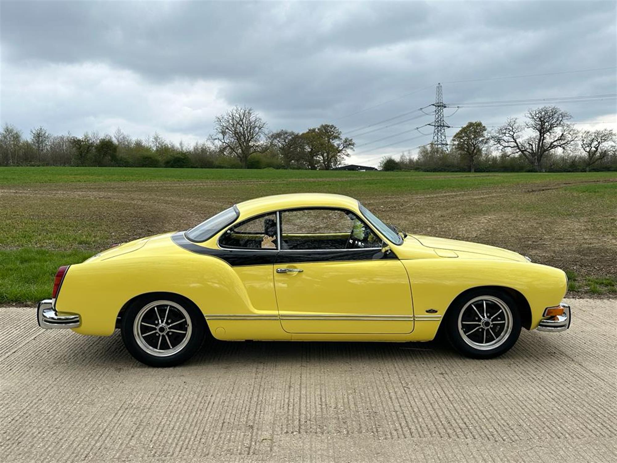 1973 Volkswagen Karmann Ghia Sport Edition - Image 5 of 10